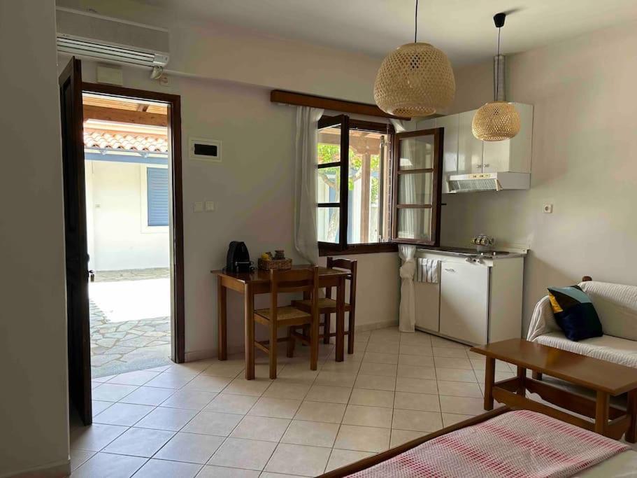 Cozy Studio In Skala, Agistri Apartment Exterior photo
